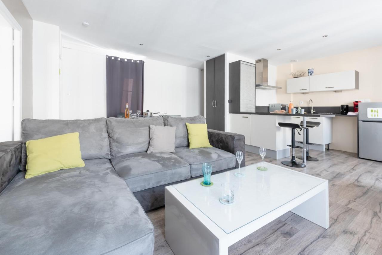 Ker Uhel - Charmant Appartement Plein Centre Saint-Renan エクステリア 写真