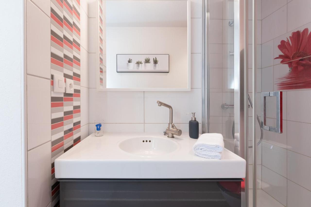 Ker Uhel - Charmant Appartement Plein Centre Saint-Renan エクステリア 写真
