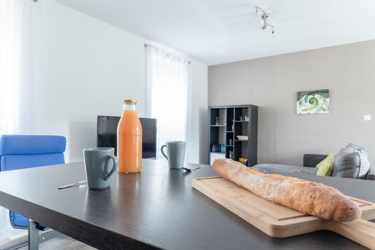Ker Uhel - Charmant Appartement Plein Centre Saint-Renan エクステリア 写真
